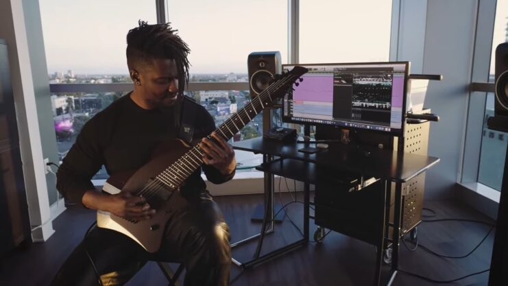 Tosin Abasi